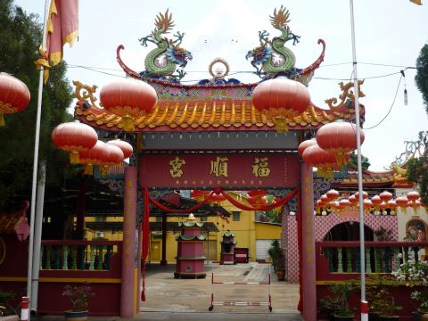 Hock Soon Temple (福順宮) ミロクさまは入ったすぐ右側にいらっしゃいます