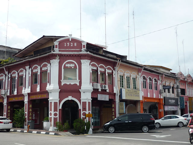 ムアの街の建物 built in 1928