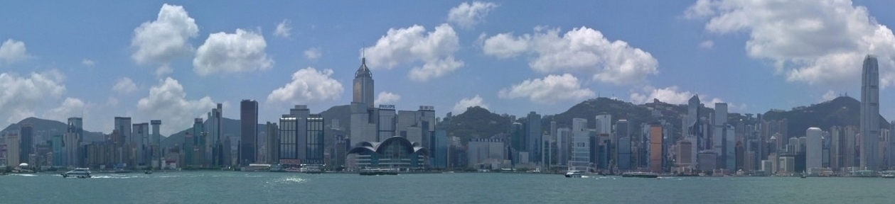 尖沙咀から見た香港島
